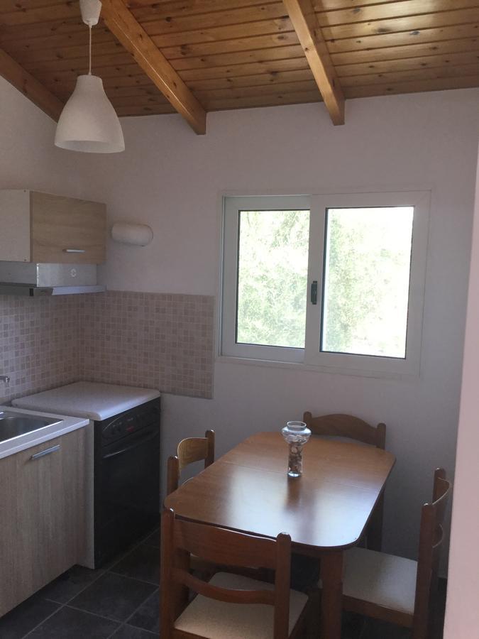Artemis Suites Romanos  Exteriör bild