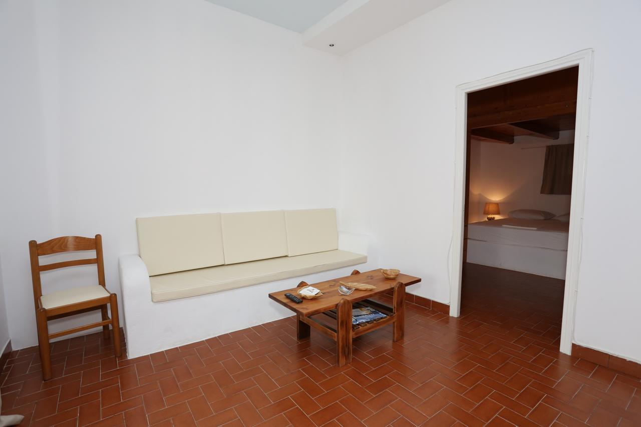 Artemis Suites Romanos  Exteriör bild