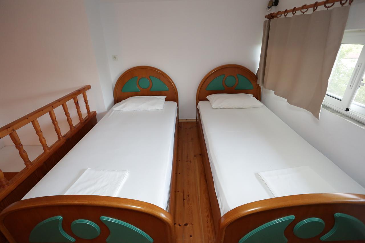 Artemis Suites Romanos  Exteriör bild